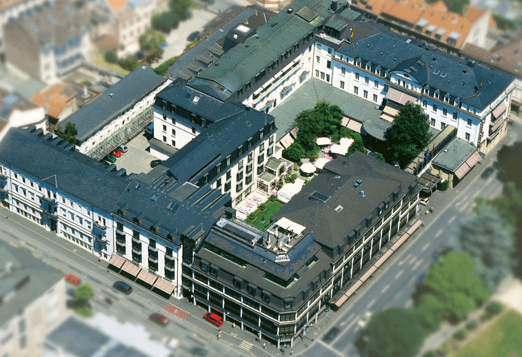Blick aus der Luft auf den Europäischen Hof
